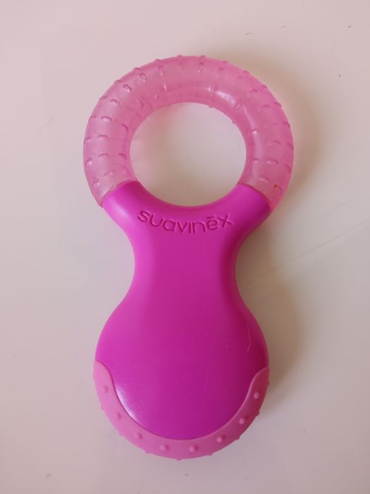 Mordedor Suavinex + botinhas de lã