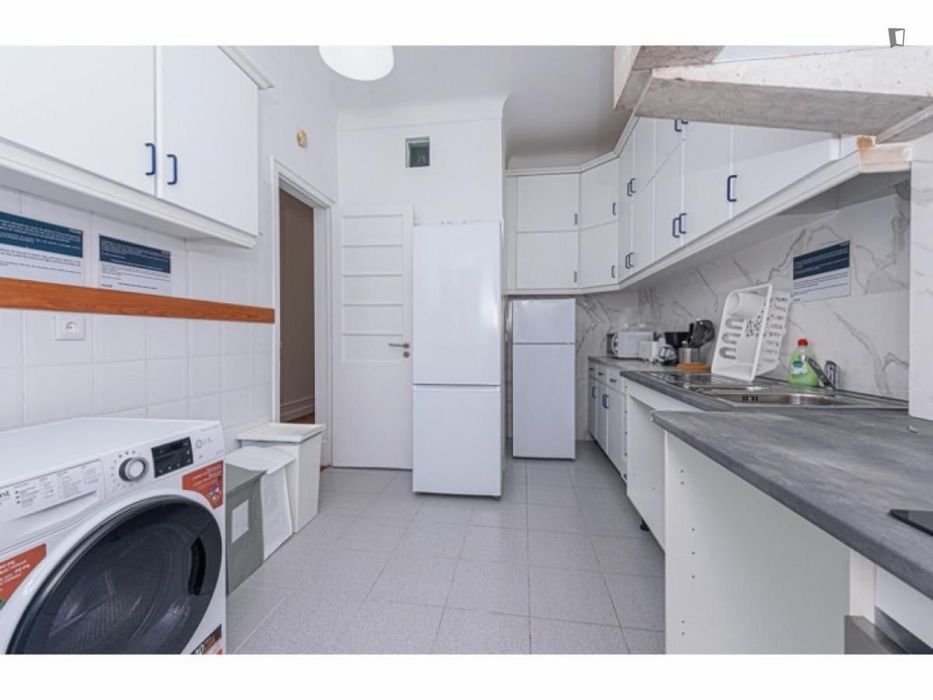 Quarto - localizado em Lapa Lisbon