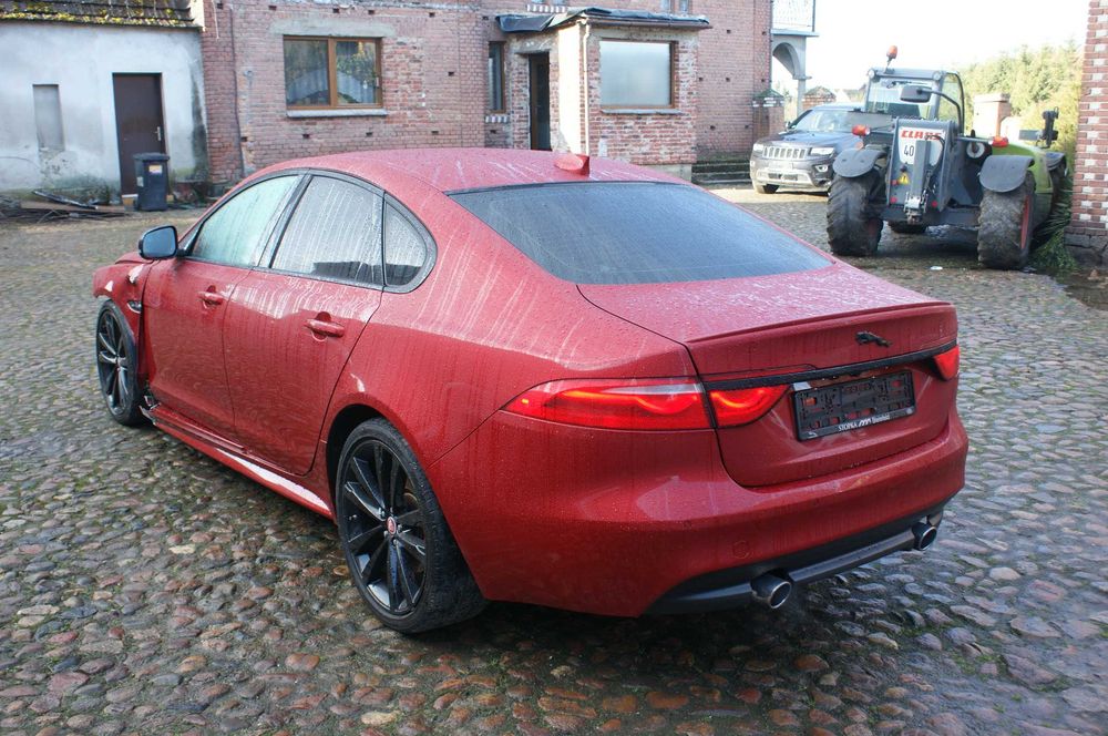 Jaguar XF 3.0D V6 300KM R-Sport Pełne Wyposażenie
