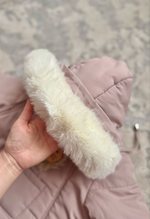 Конверт комбінезон на виписку 56-62 розміру з шапкою та рукавичками