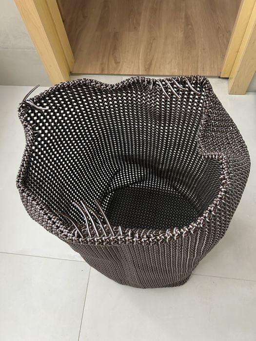 Cestou de roupa ou arrumação