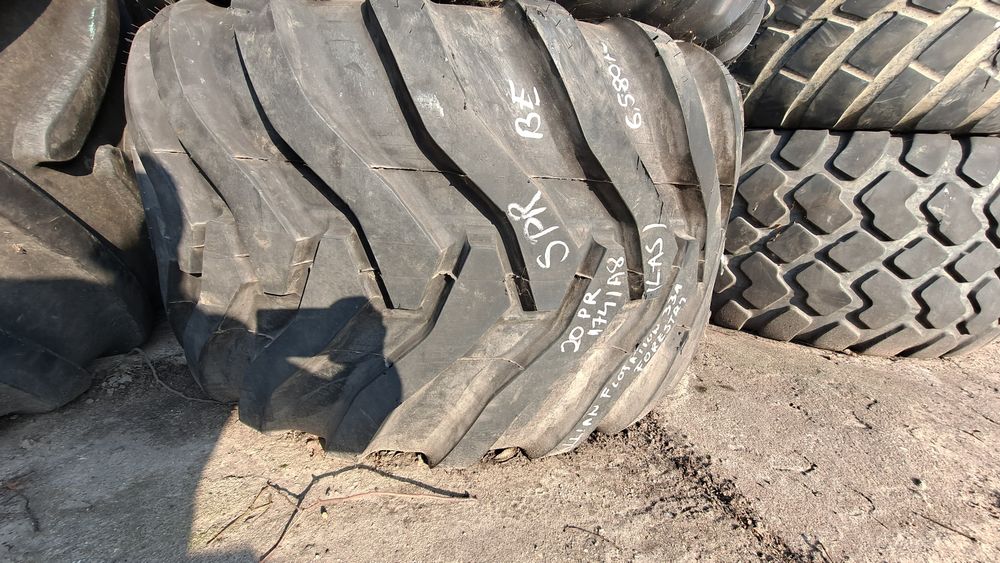 4x 100% bieżnika leśne 800/45R30.5 Alliance Forestry