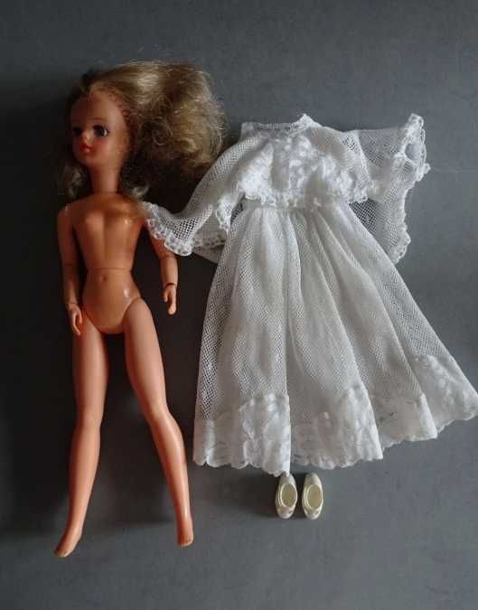 Antiga boneca Susi Estrela com roupa original