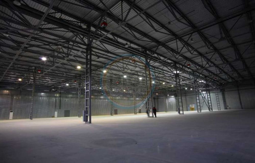 Продаж складу 16000 м2 траса на Ворзель правий берег. Продажа склада