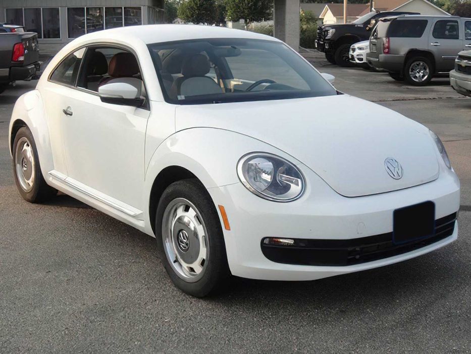Volkswagen Beetle      2015