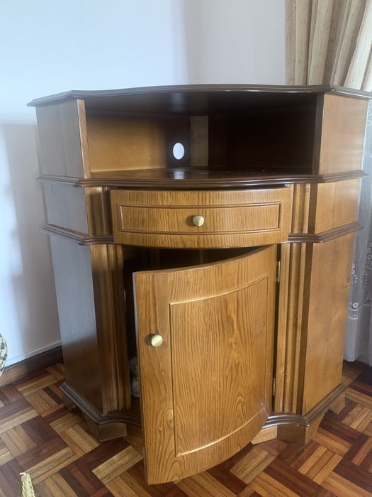 Móvel de canto…..