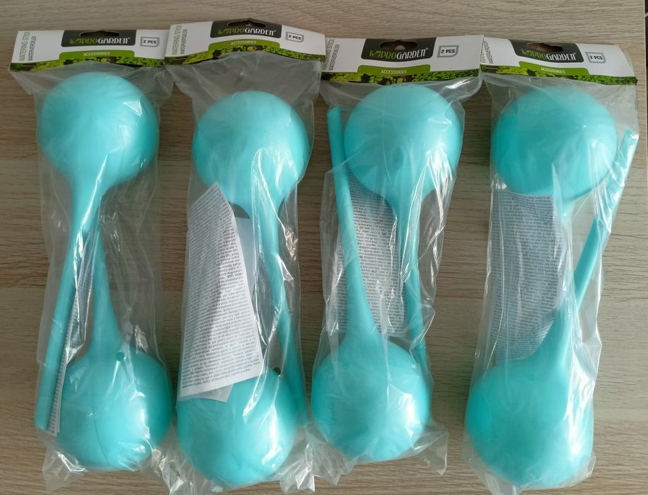 Kule do nawadniania kwiatów 2 sztuki x 250 ml Nowe ! ! !