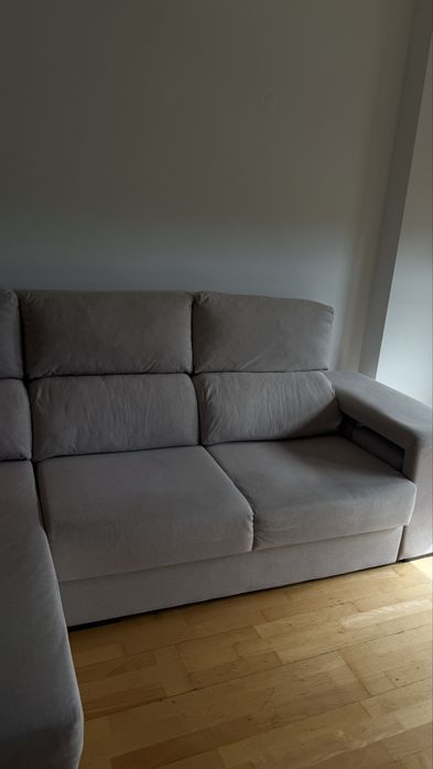 Sofa com chaise longue