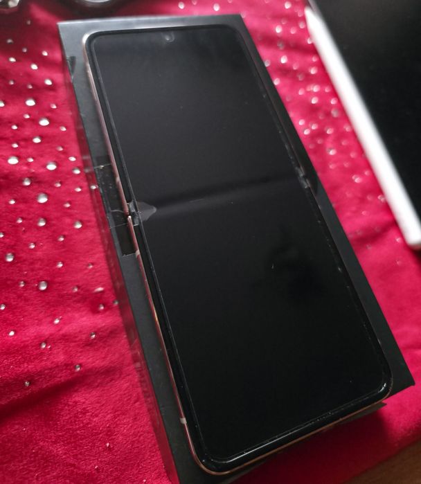 Samsung Galaxy Z Flip 4 256GB