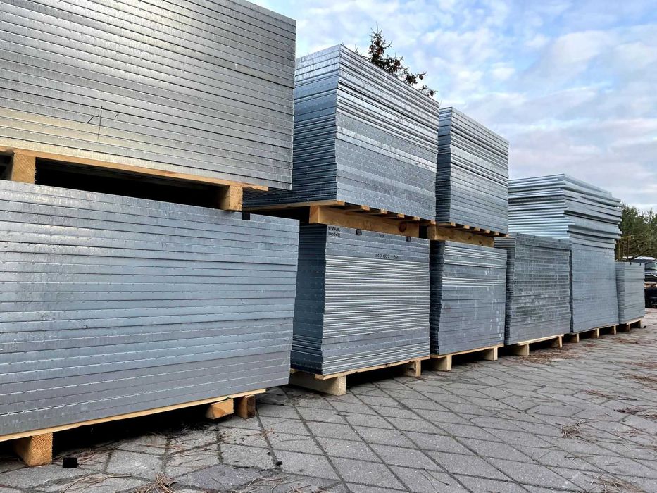 Krata pomostowa podest 1000x1000, 33x11 stopnie schodowe na wymiar