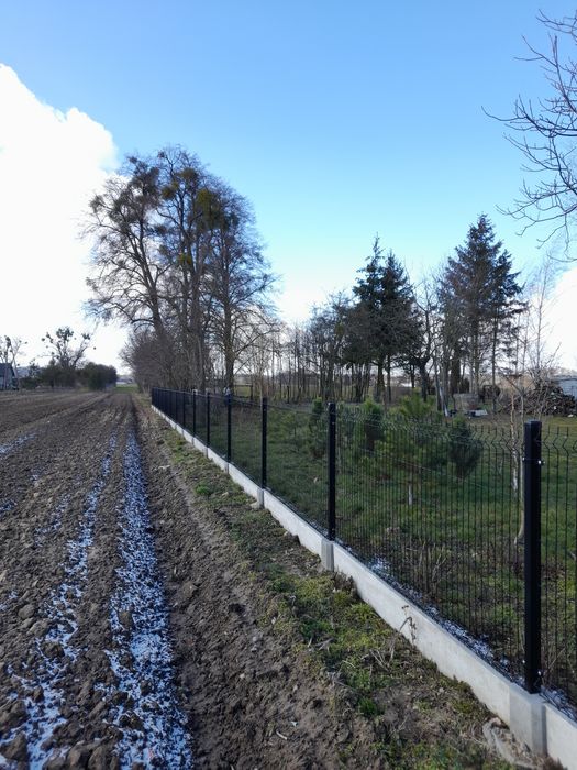 Kompletne ogrodzenie panelowe montaż bramy furtki 123, 153