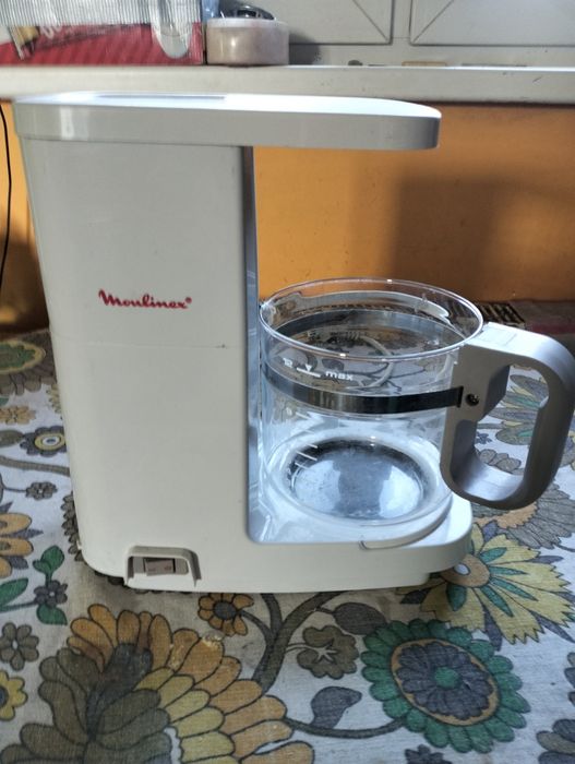 ekspres do kawy marki MOULINEX, model 855.