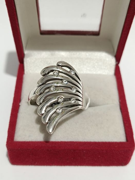 Srebrny pierścionek szeroki z cyrkoniami roz.29, srebro próby 925