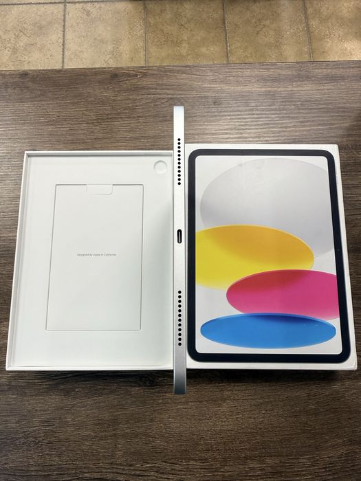 Open Box iPad 11 a16 256gb Silver Wifi