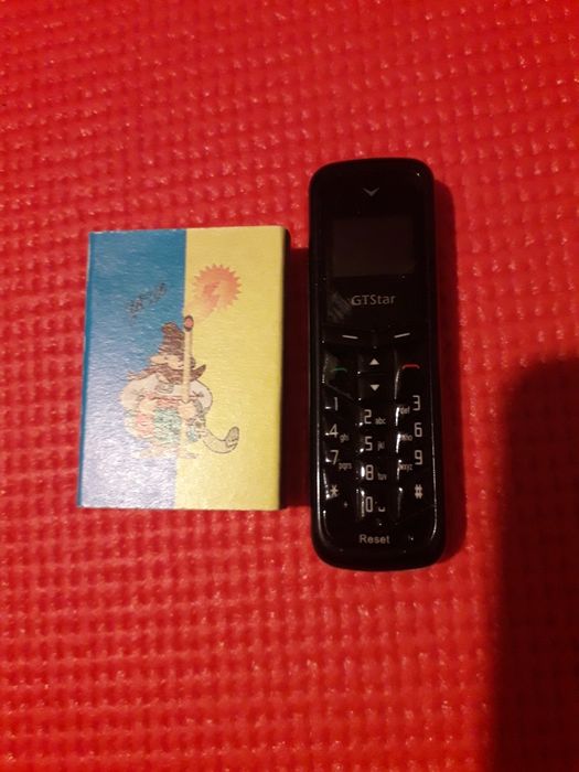 Продам мини телефончик.