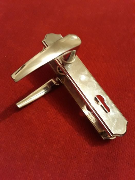 Komplet klamek do drzwi