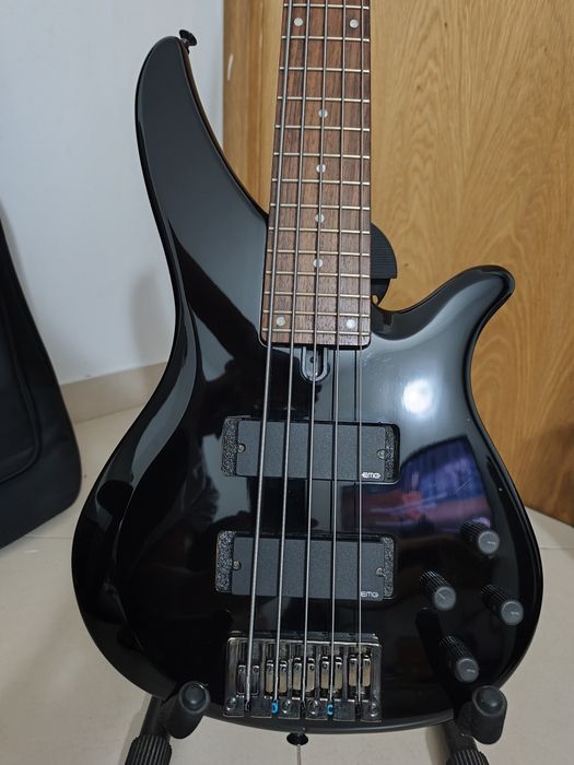 Yamaha bass RBX-375