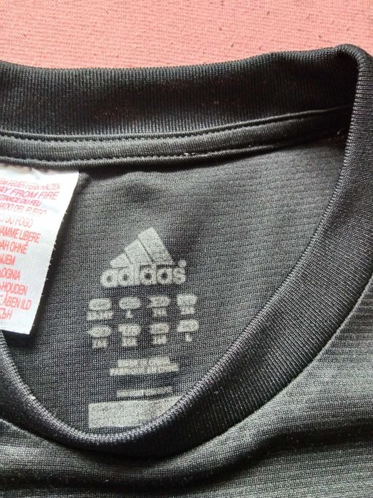 Koszulka Adidas.