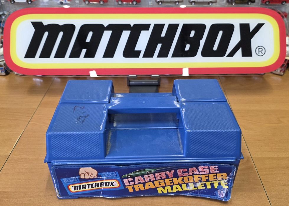Matchbox walizka na 24 modele 1981r