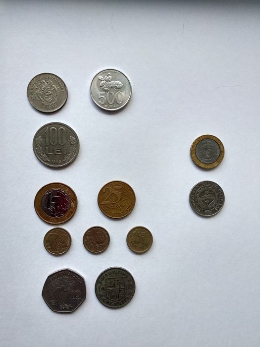 Монети Європи, Азії, Америки