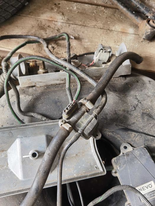 газовий авто балон 42л мозги и датчик разряжения и росхода и заправочн