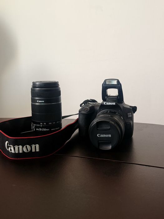 Canon 250D + 18-55mm + 55-250mm