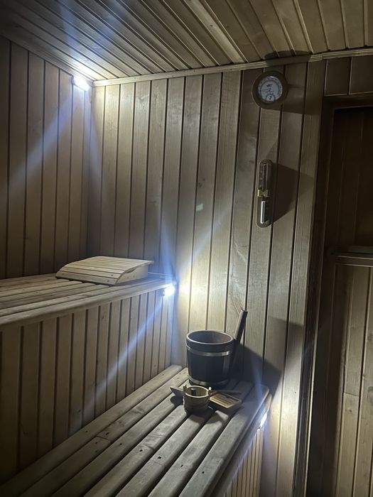 Будинок подобово( оренда) басейн, баня, альтанка (10 +місць) тернопіль