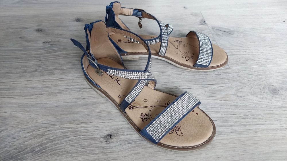 Sandały  rozmiar 33