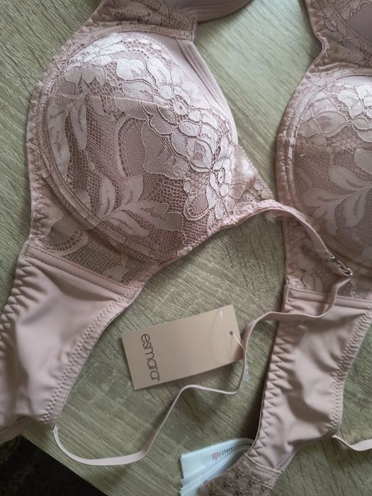 Biustonosz stanik 75B Esmara