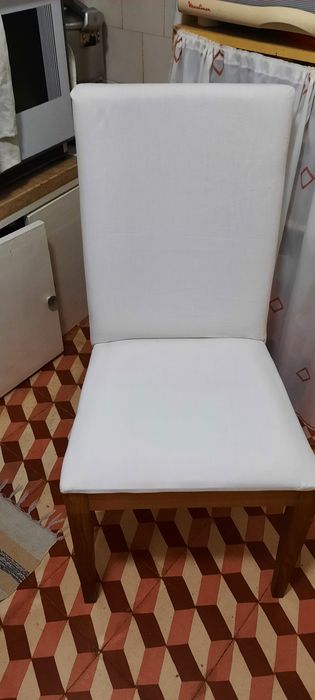 Cadeiras restauradas