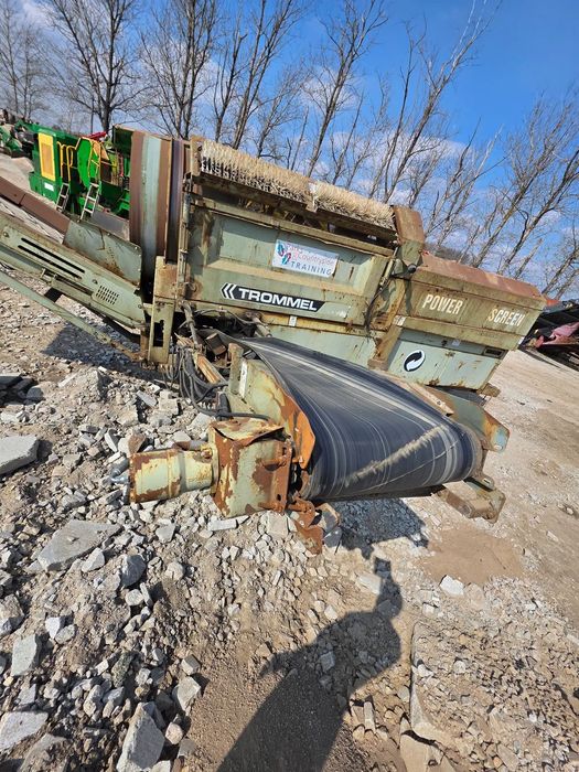 Powerscreen TROMMEL 511  Przesiewacz Bębnowy na Kołach Naczepa