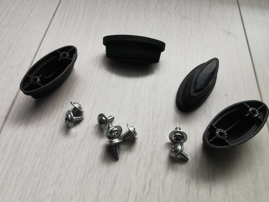 Nóżki bagażowe, stopki do walizki podróżnej, kołki, stojak - 4 sztuki