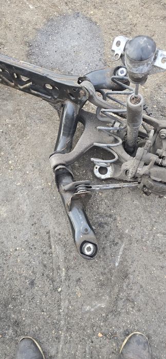 Zawieszenie tył Audi A4 B8 A5 8T ośka