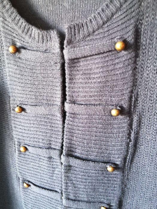 Casaco de senhora, malha fina, estilo militar