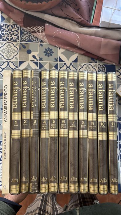 Coleção A Fauna 11 volumes e Animais em perigo WWF - editora Alfa