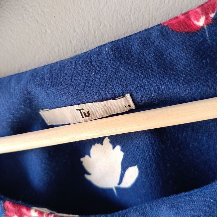 TU 44 XXL wygodna sukienka damska na wiosnę lato do biura