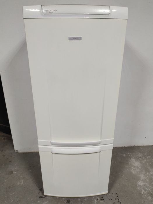 Холодильник Elektrolux 155 cm. Холодильник з Європи . Класний стан