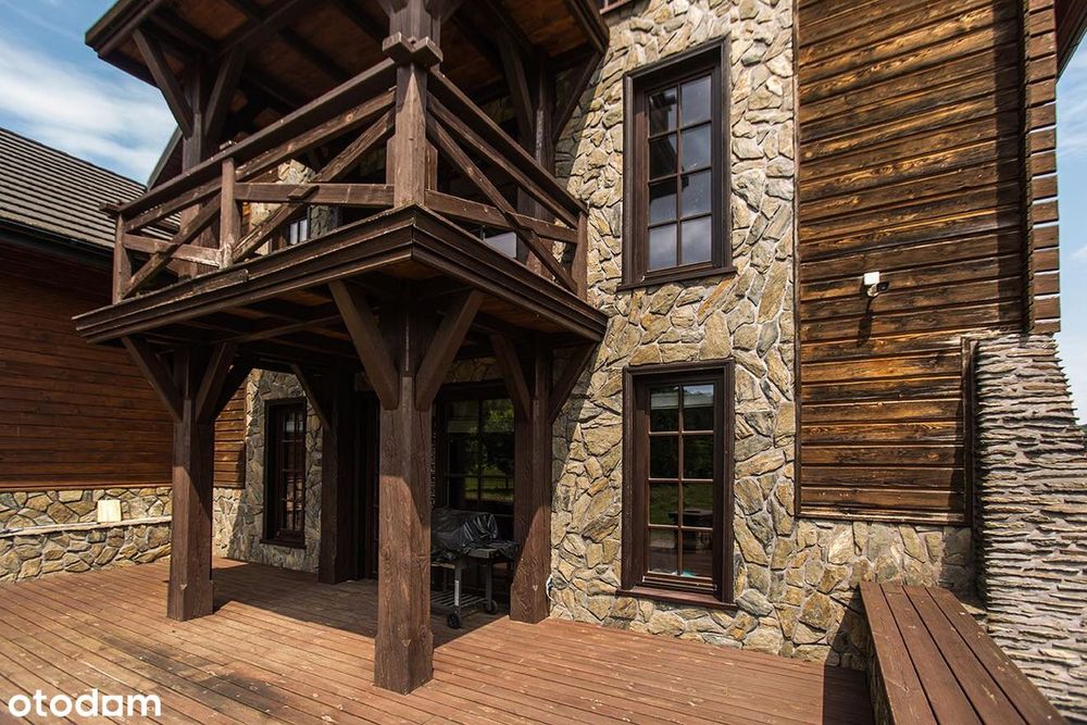 Posiadłość w Bieszczadch / 6 ha/ Dom, stajnia, stawy/ 4 305 000