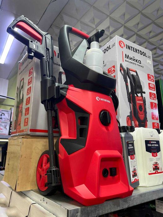 Мойка высокого давления ТМ Интертул 1600вт КЕРХЕР