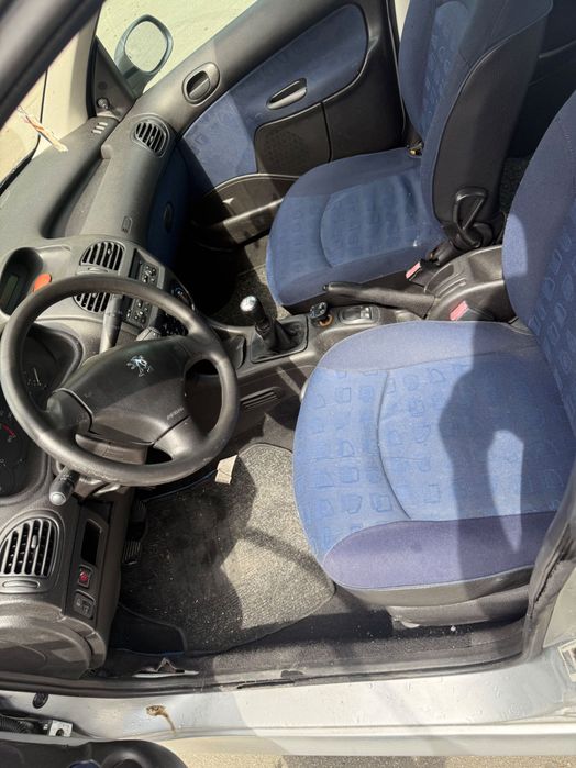 Vendo carro Peugeot