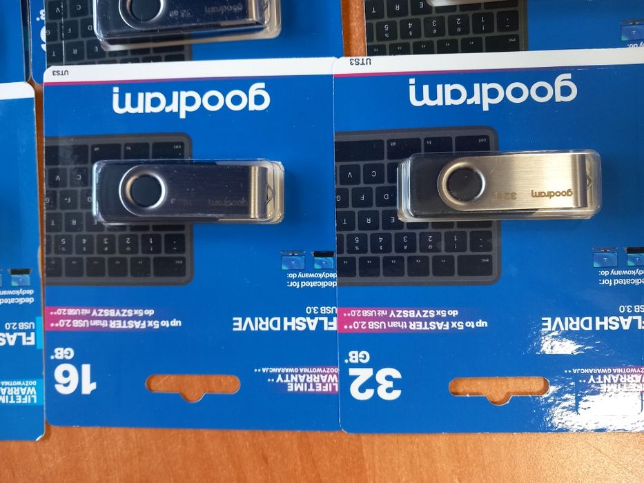 Pamięć pendrive Goodram 16 GB, 32 GB