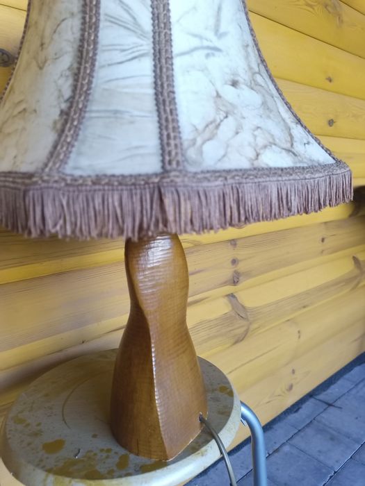 Abażur skóra , lampka dębowa .
