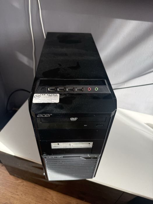 Komputer stacjonarny