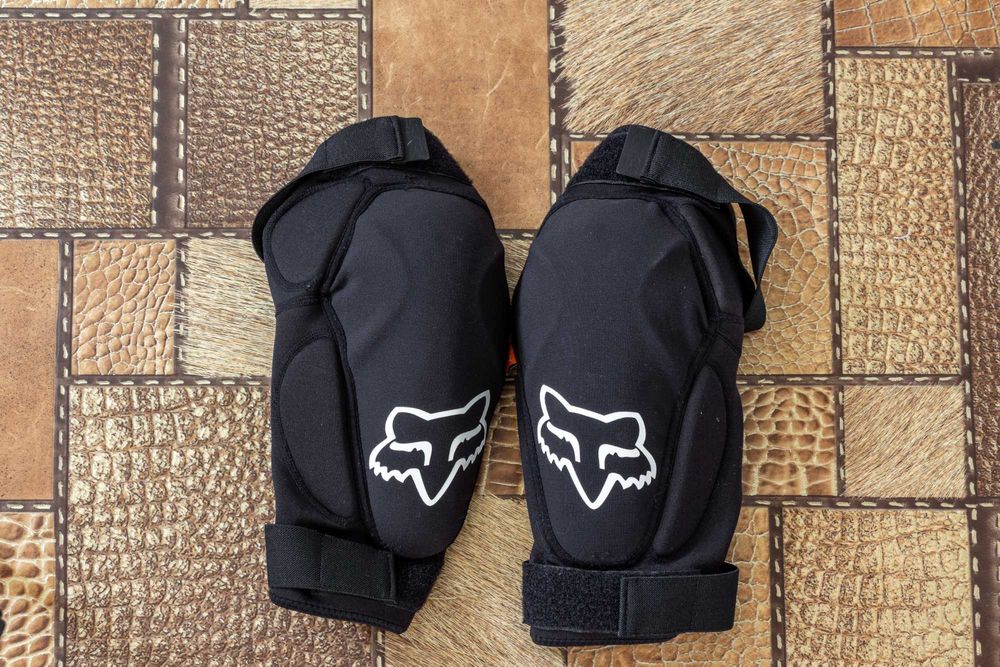Наколенники Fox Racing Launch D3O Knee Guards