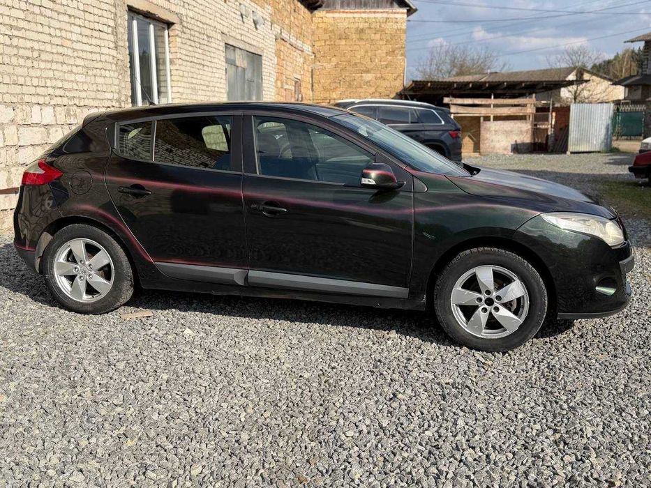 Renault Megane 3, 2011, 1.6 газ/бензин (обмін/кредит)