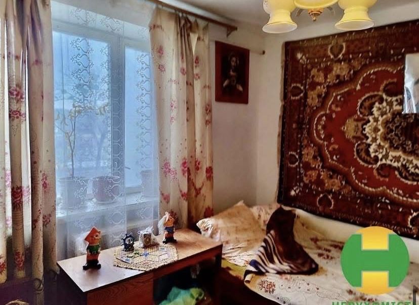 Продається 2-кімнатна квартира. Заводське