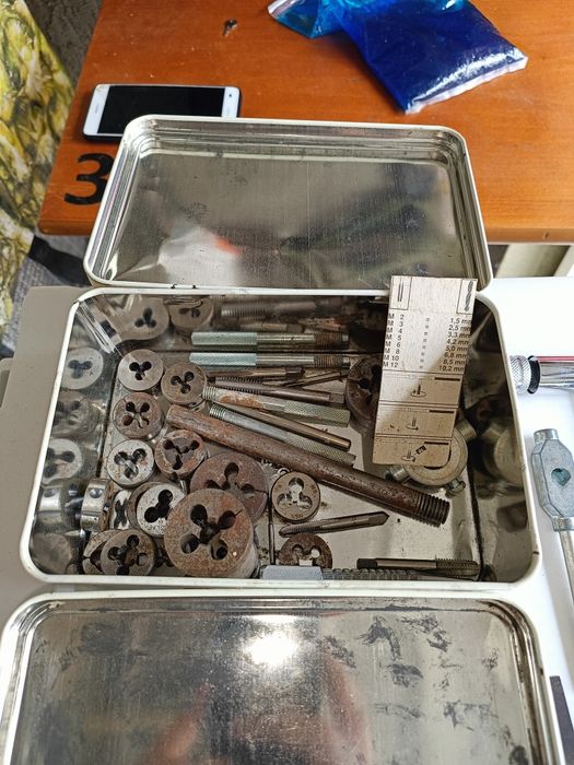 Jogo de Machos, Material diverso