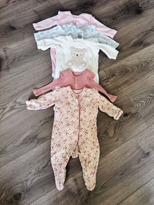 Śpioszki dla dziewczynki 62cm