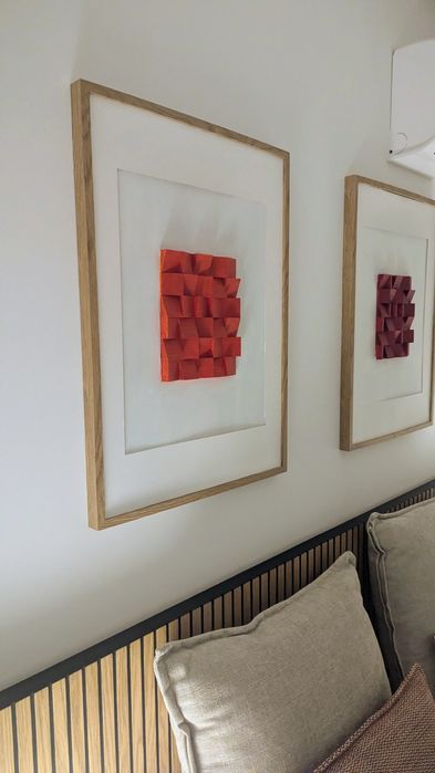 Conjunto 2 Quadros Decorativos 3D - Vermelho e Laranja com Moldura em Madeira