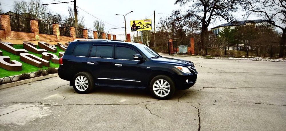 Аренда прокат авто ЛЕКСУС ЛХ 570